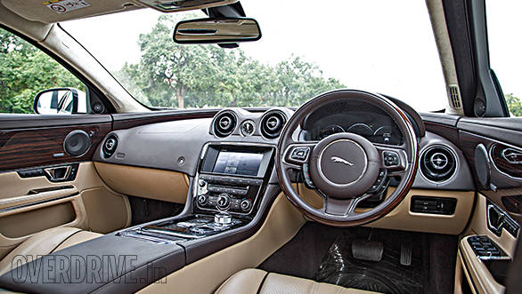Jaguar XJ L cabin