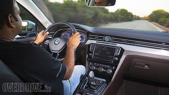 VW Passat B8 First Drive (8)