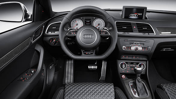 2015 Audi RSQ3 (1)