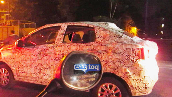 2015-Tata-Kite-Compact-Sedan-Spyshot-21-1024x576