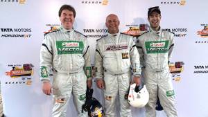 Steve Thomas clinches the pole position for the super qualifier in Tata T1 Prima Truck Racing Championship 2015