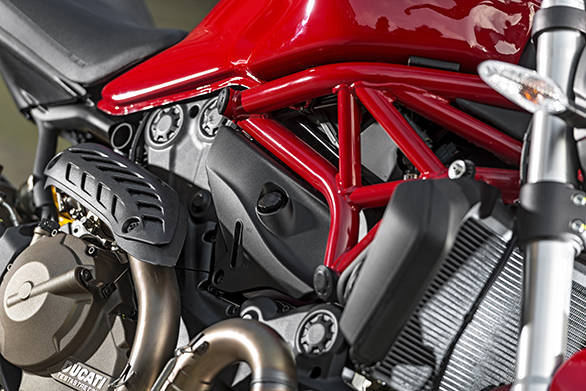 Ducati Monster 821 (14)