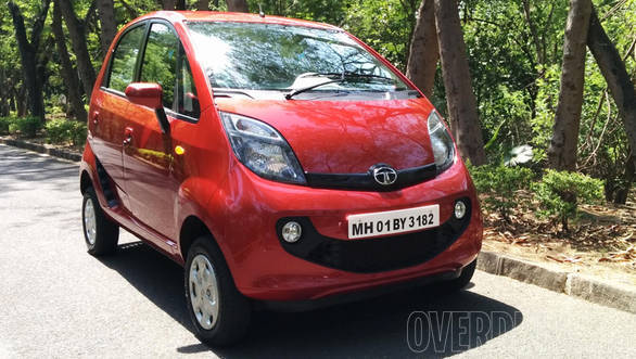 The Tata Nano GenX gets a refreshed face that was first seen on the Nano Twist Active Concept that was shown at the 2014 Auto Expo