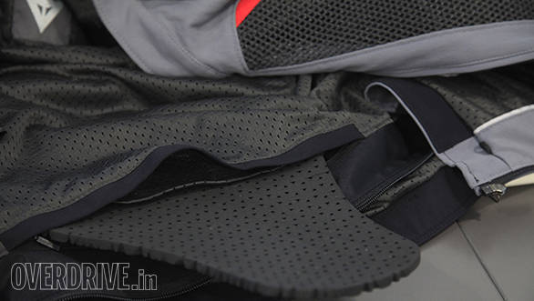 Dainese S-ST Tourer jacket back protector detail