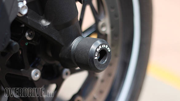 Fork spools protect the front suspension in a crash