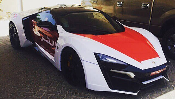 abu-dhabi-police-lykan-hypersport-5