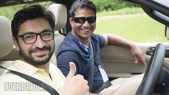 Inside the new Ford Endeavour is a very contemporary and handsome cabin. Look at Jamshed and Bert - all smiles