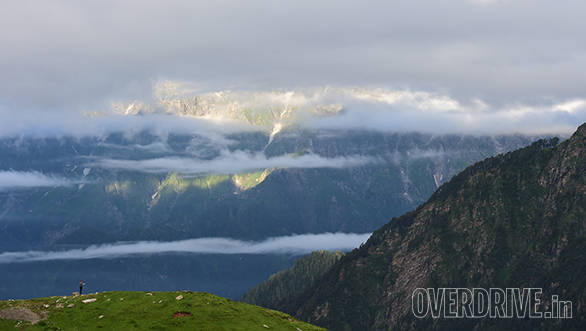 Enroute Jispa, this is the scenery early in the morning, after crossing Rohtang Pass