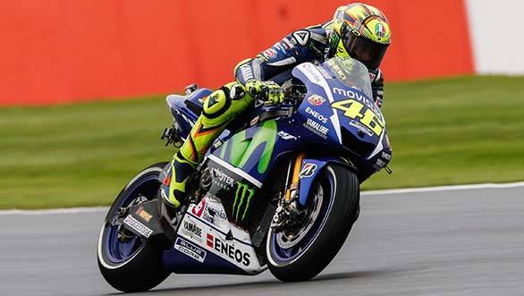 MotoGP 2015: Rossi regains championship lead after Silverstone win ...