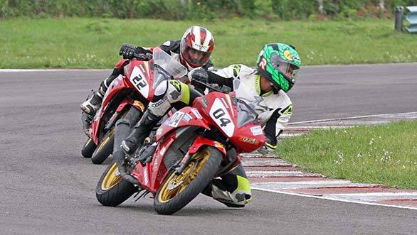 Vishwadev Muraleedharan of Sparks Racing (No.04), winner of the Group D (165cc) Novice race in the third round of the MMSC FMSCI Indian National Racing Championship in Chennai on Saturday.