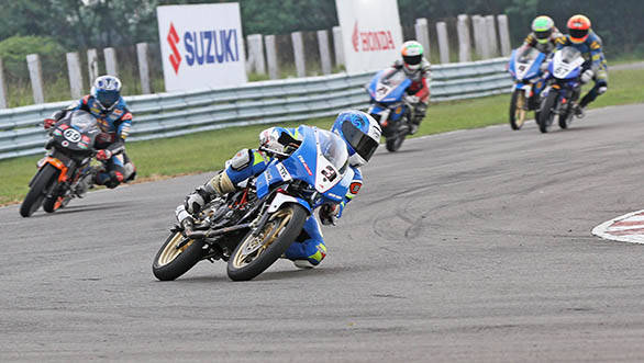 Indian international Jagan Kumar of TVS Racing leads the field into Turn-3 on way to winning the premium Group B (165cc) Open class race in the fourth round of the MMSCI-FMSCI Indian National Motorcycle Racing Championship in Chennai on Saturday