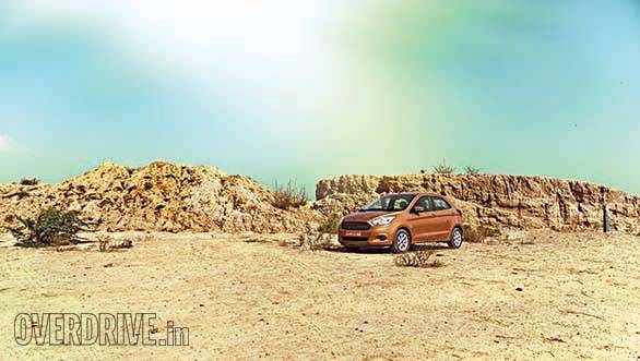 Ford Figo 2015 (7)