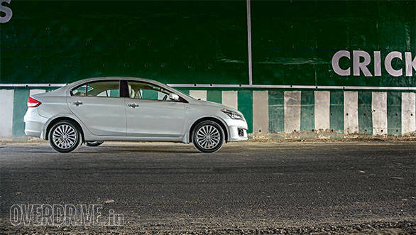 Maruti Ciaz Hybrid (2)