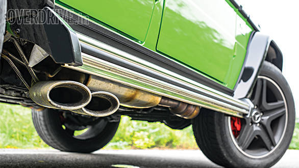  The side mounted AMG performance exhausts convert the combustion racket into sublime V8 music