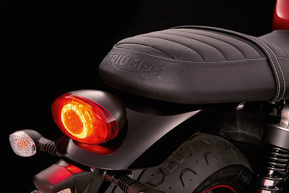 Triumph are upgrading all the 2016 Bonnevilles to LED tail lamps. The Street Twin for instance, gets this new unit with its unique pattern. Also note the seat which is similar is silhouette to the outgoing motorcycle's but marginally lower in height and Triumph claim, a lot more comfy