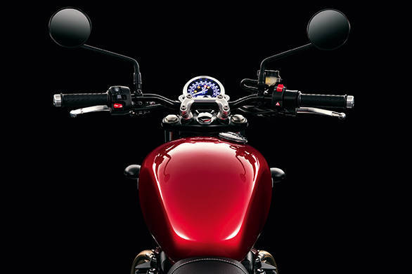 The new 2016 Triumph Street Twin's tank narrows towards the rider. The front of the seat is narrower as well to allow new riders to get their feet down firmly and gain confidence. Note single pod meter - this is specific to the Street Twin