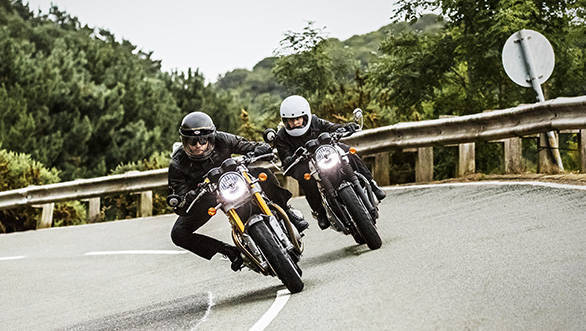 Like other R models in the Triumph line, the Thruxton R and the base Thruxton (left and right, respectively) use the same 