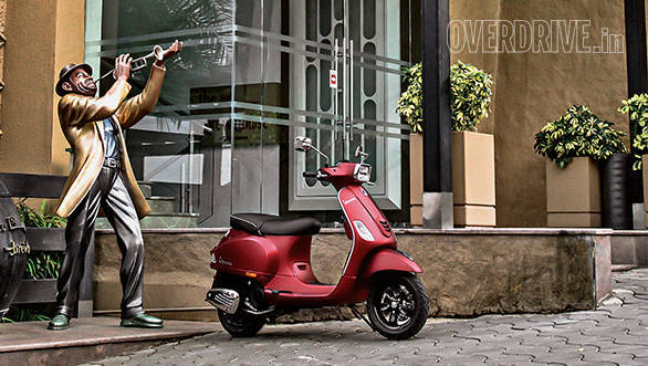 Vespa 150 SXL and VXL first ride review