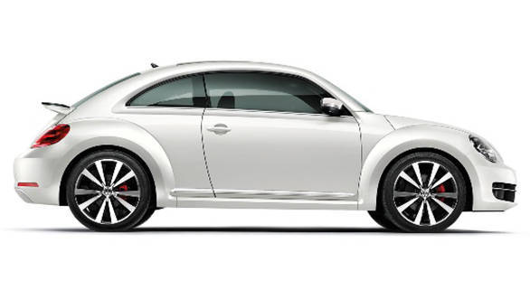 2015-Volkswagen-Beetle-2