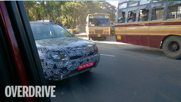 2016 Renault Duster spied (5)