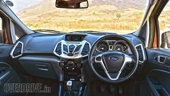 Mahindra TUV vs Ford Ecosport (8)