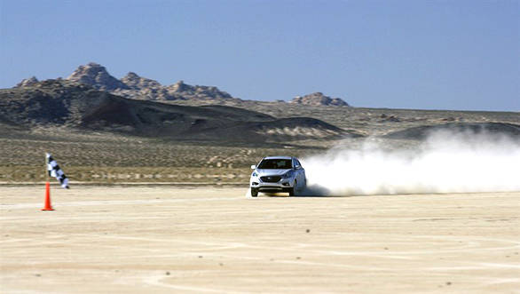 HYUNDAI TUCSON FUEL CELL SETS LAND SPEED RECORD FOR PRODUCTION F
