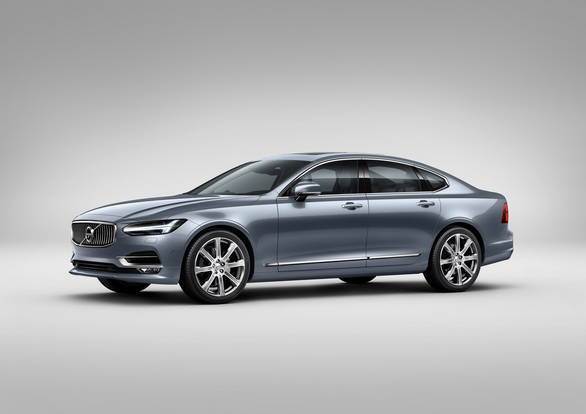 Front Quarter Volvo S90 Mussel Blue