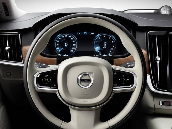All digital instrument cluster looks inspired by the XC90 SUV
