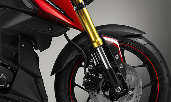 Fat upside down fork is new and could make it to the next gen R15