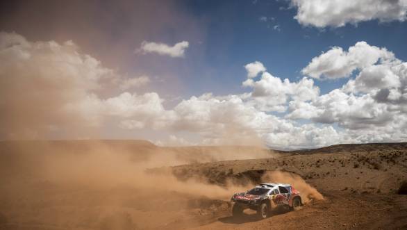 Loeb moves back into the overall lead of the 2016 Dakar after Stage 7 of the rally