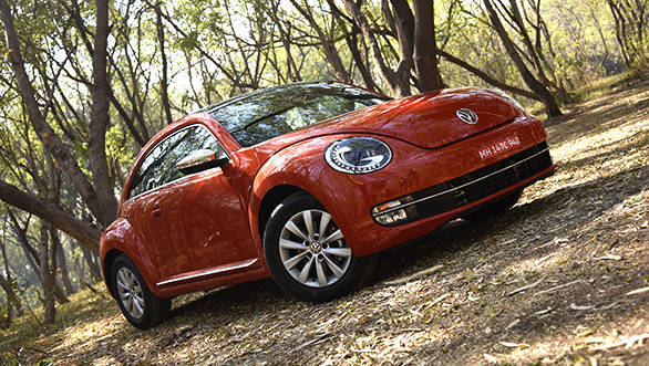 2016-Volkswagen-Beetle more (4)