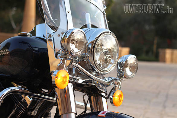The Harley-Davidson Road King triple headlight looks fantastic and Harley-Davidson promise nearly 1000 lumens of light