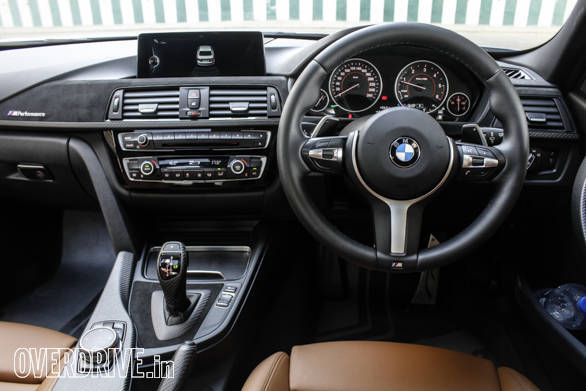 2016 BMW 3 Series (26)