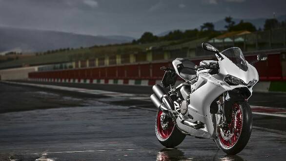 Ducati 959 Panigale front 3/4 static shot