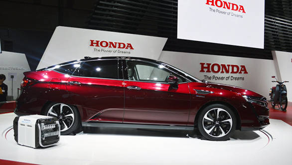 Honda Clarity Hydrogen FCV (3)