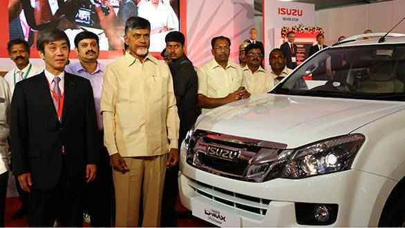 Masanori Katayama, president, Isuzu Motors Limited and Nara Chandrababu Naidu, Chief Minister of Andhra Pradesh