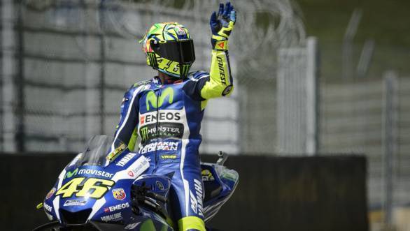 Valentino Rossi will start the MotoGP race at Mugello from top spot on the grid