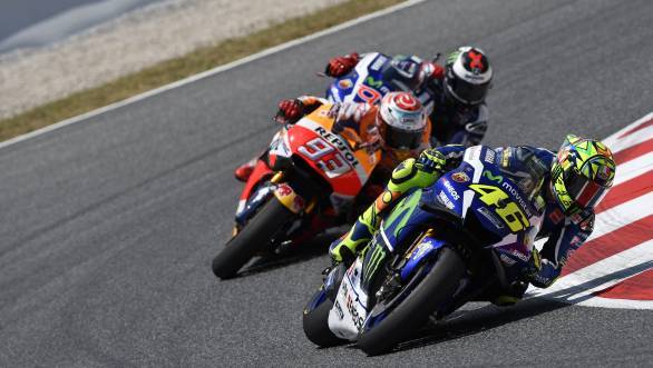 Valentino Rossi leads Marc Marquez and Jorge Lorenzo at the 2016 CatalanGP