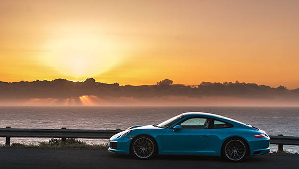 2017 Porsche Carrera S (2)