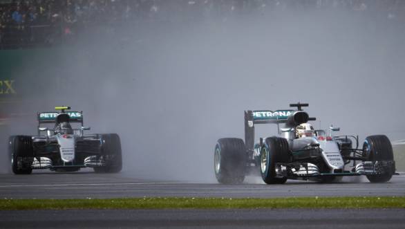 Lewis Hamilton leads Nico Rosberg on his way to victory at the 2016 British Grand Prix