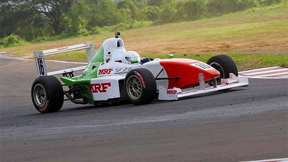 Karthik Tharani racing in the MRF FF1600 championship