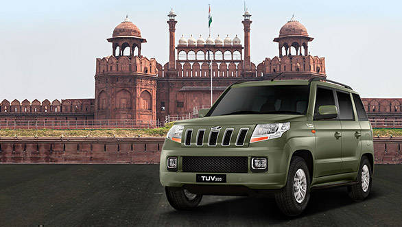 Mahindra-TUV300-Bronze-Gold