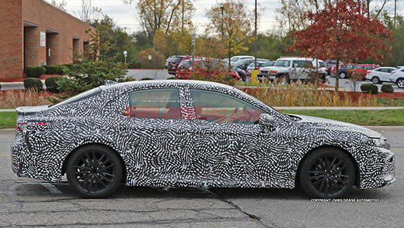 2018 Toyota Camry spotted testing (15)