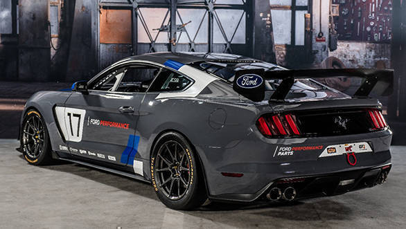 Ford Mustang GT4 (2)