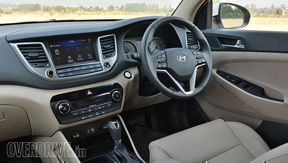  Hyundai Tucsón.  Revisión de primera conducción automática de diésel de litro