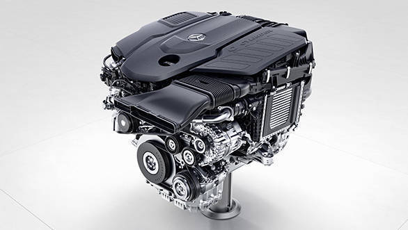 Umfassende Motorenoffensive bei Mercedes-Benz: Stärker, sparsamer und sauberer