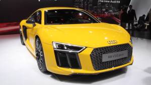 2016 Auto Expo 2016 Audi R8 V10 Plus launched at Rs 2.47 crore - Video