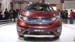 2016 Auto Expo Honda BR-V unveiled for India - Video