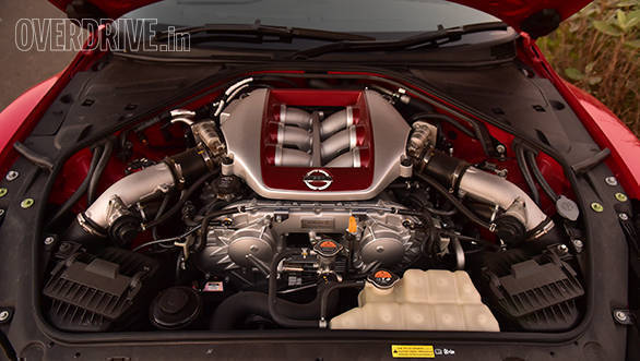 2016 Nissan GTR (10)