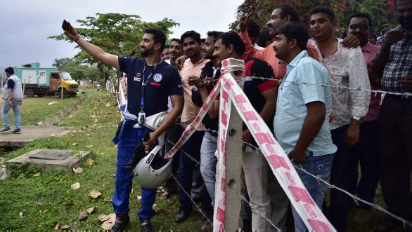 Rather popular here in Chikmagalur - Arjun Rao Aroor poses for a selfie with the fans